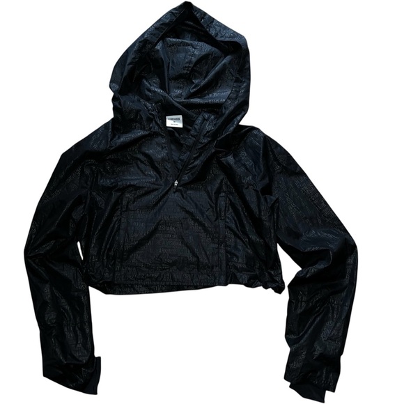 Gymshark size medium cropped jacket - Picture 1 of 9
